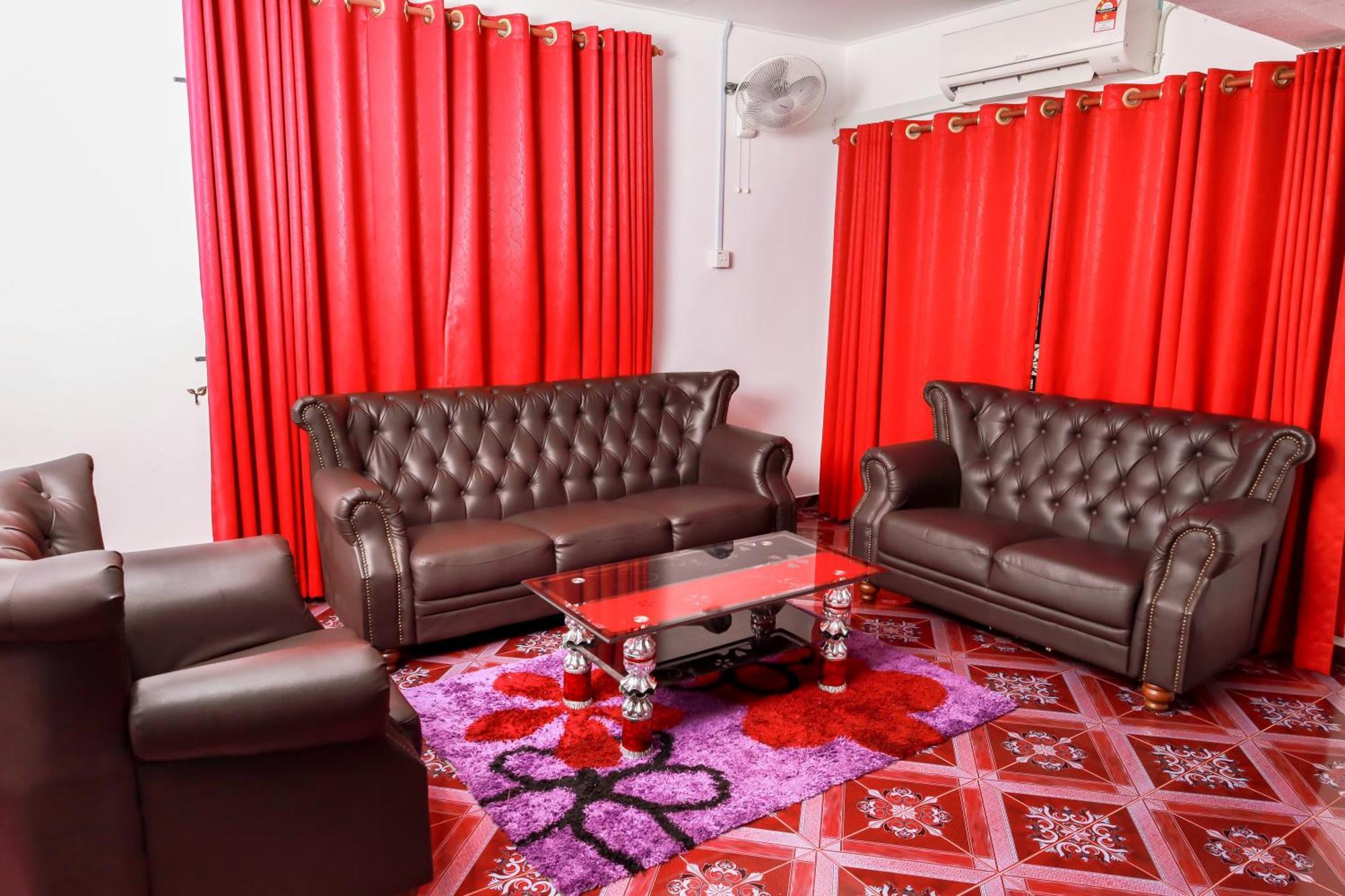 D'Bali Homestay - Private Swimming Pool, Netflix, Internet Wifi ,Cuckoo, Internet Wifi , Dryer, Washing Machine, Aircond Setiap Bilik & Ruang Tamu 巴西富地 外观 照片
