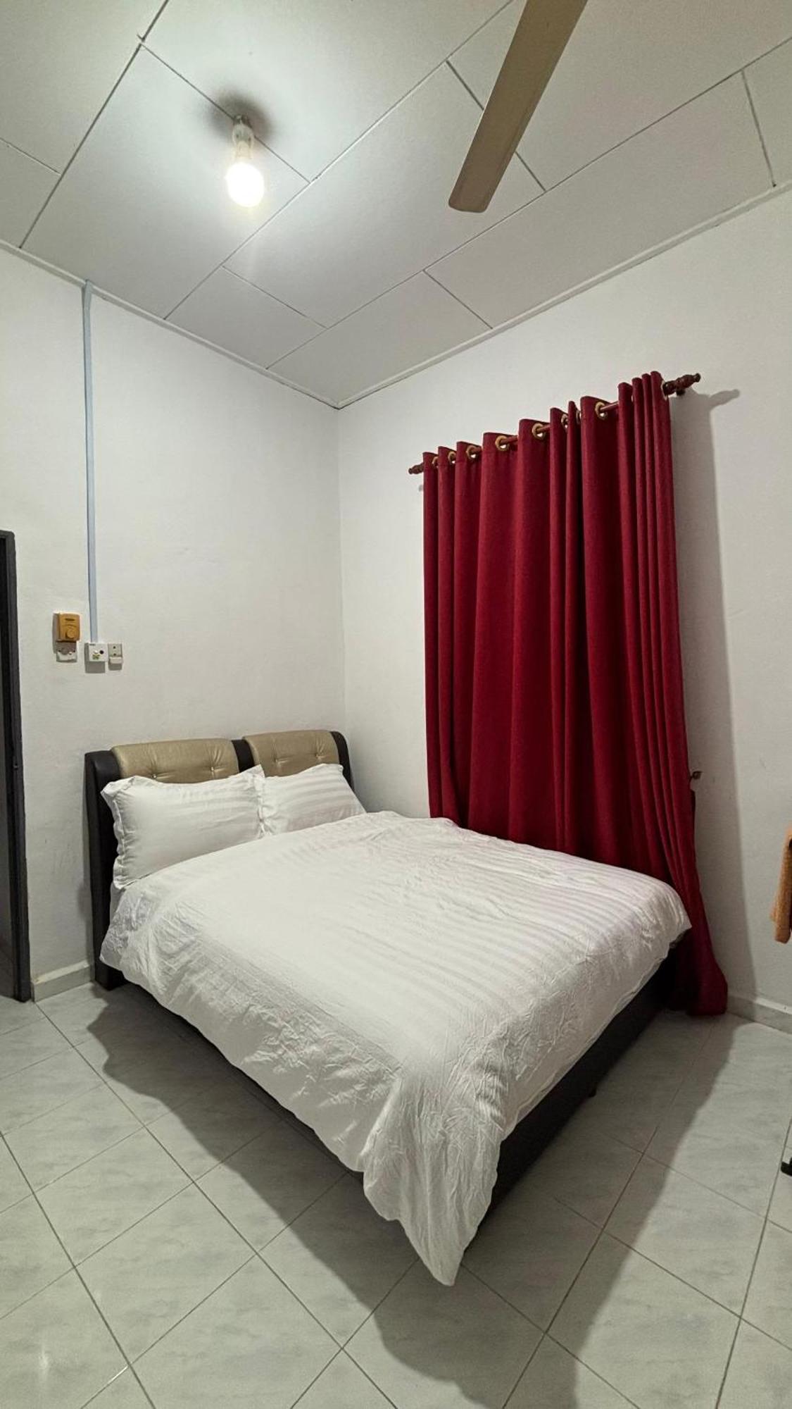 D'Bali Homestay - Private Swimming Pool, Netflix, Internet Wifi ,Cuckoo, Internet Wifi , Dryer, Washing Machine, Aircond Setiap Bilik & Ruang Tamu 巴西富地 外观 照片